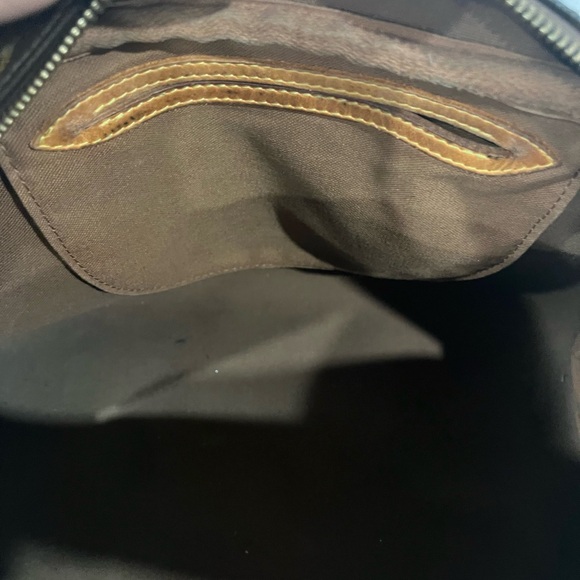 ***Authentic Louis Vuitton purse***good condition - Picture 9 of 15